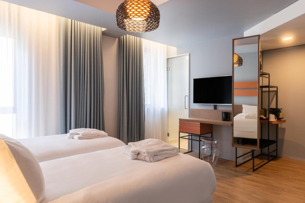 Готель Golden Tulip Saint Malo- Le Grand Be Екстер'єр фото