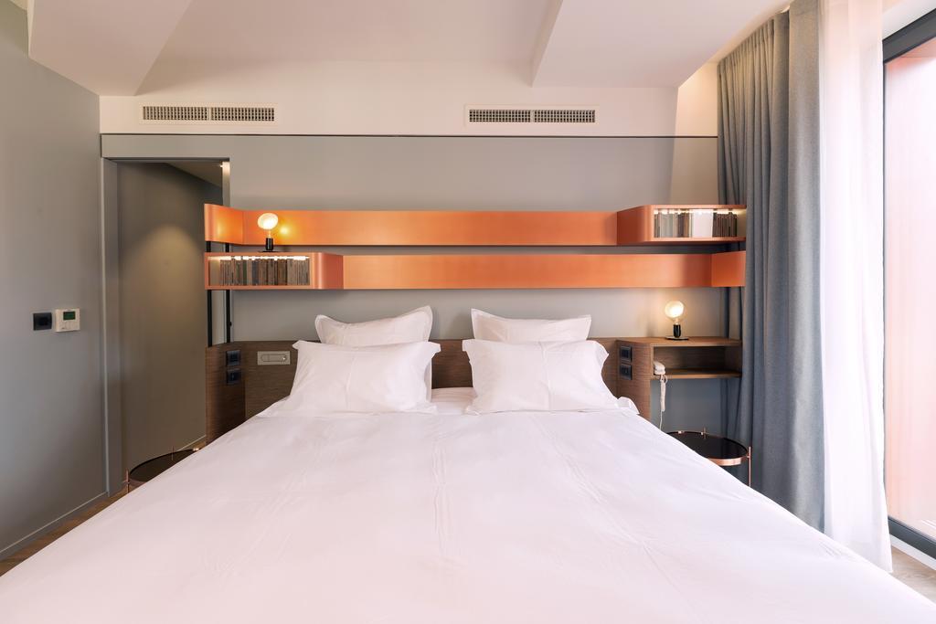 Готель Golden Tulip Saint Malo- Le Grand Be Екстер'єр фото