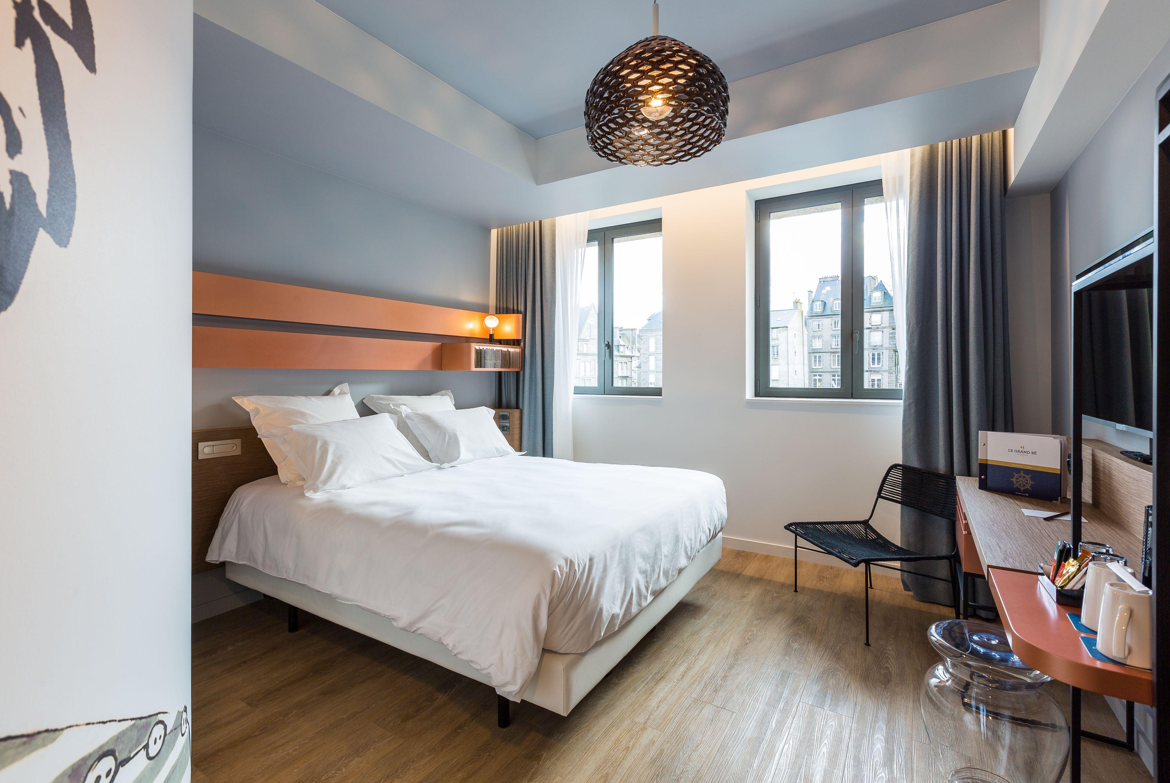 Готель Golden Tulip Saint Malo- Le Grand Be Екстер'єр фото